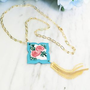 Rose necklace with tassels